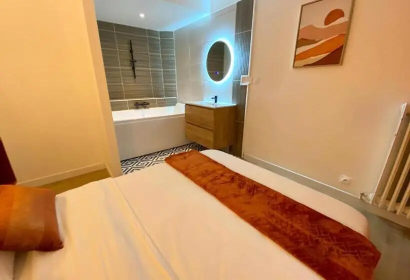 سوئیت با وان آب گرم, L Escale Appartements Et Suites En Bord De Mer