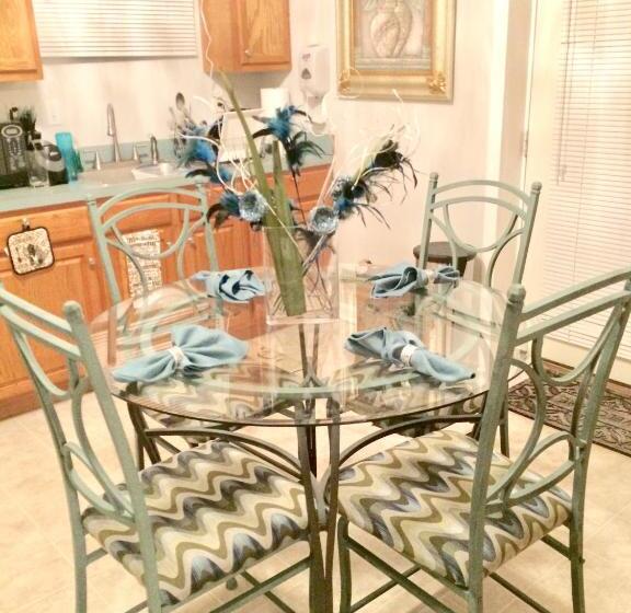 غرفة ديلوكس, Premier National Harbor House