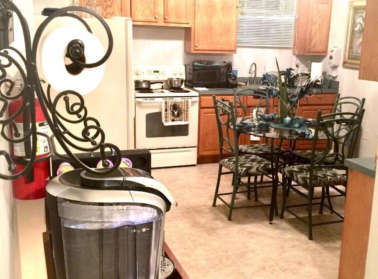 غرفة ديلوكس, Premier National Harbor House