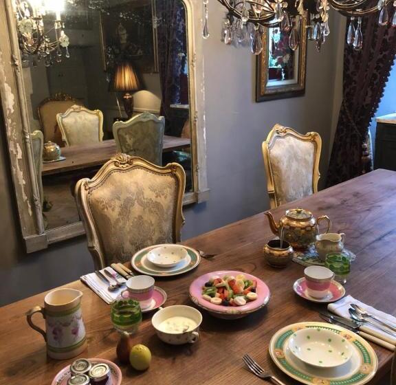 Люкс с Балконом, Pytts House Boutique Bed & Breakfast