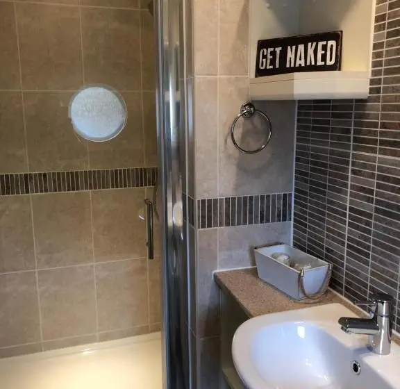 Deluxe-studio, Burlington House Guest House