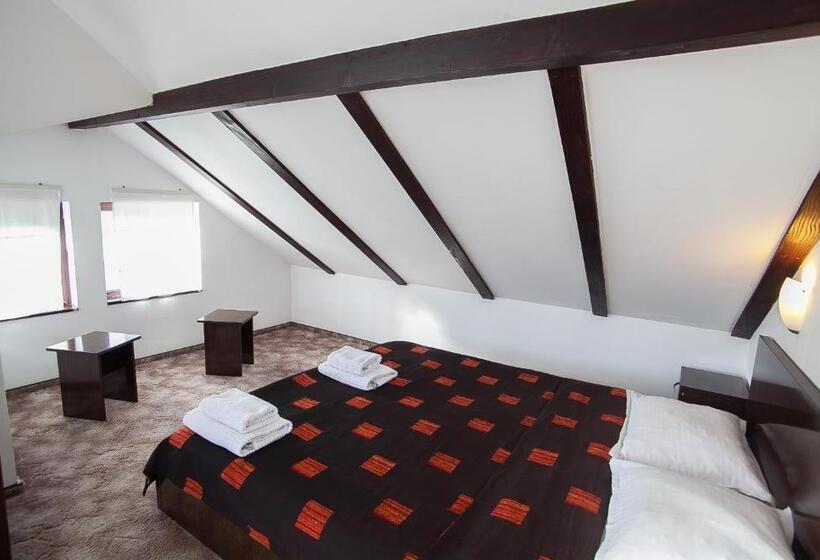 Quarto standart vista jardim, Casa Thomas Bran