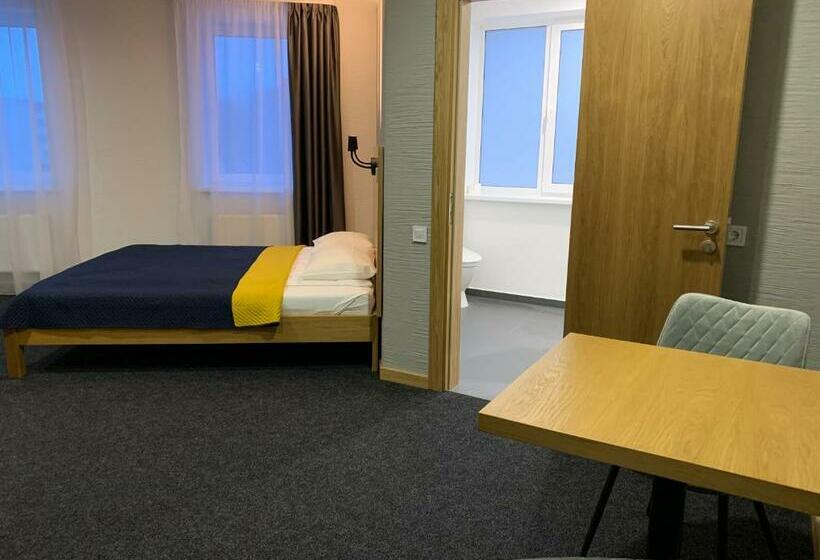 اتاق خانوادگی, Villa Vanilla