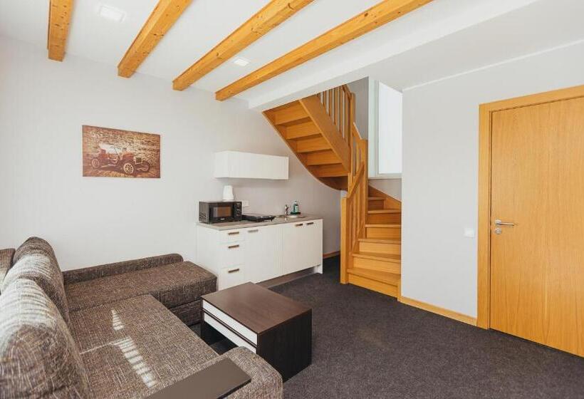 بانگلوی سوپریور, Villa Vanilla