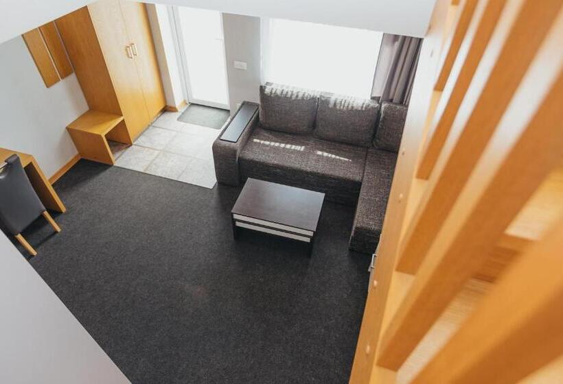 بانگلوی سوپریور, Villa Vanilla