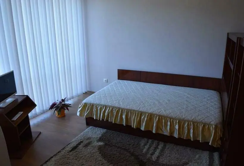 スタンダード４人部屋, Guest Rooms Profirov