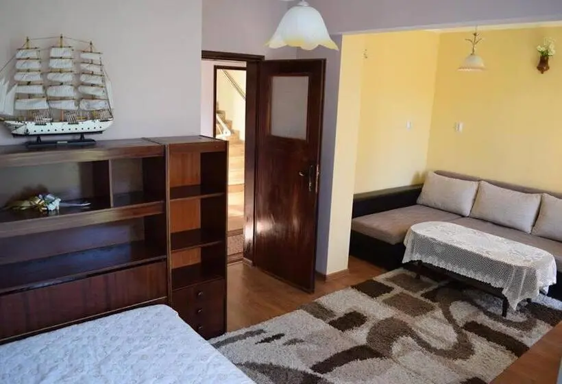 スタンダード４人部屋, Guest Rooms Profirov