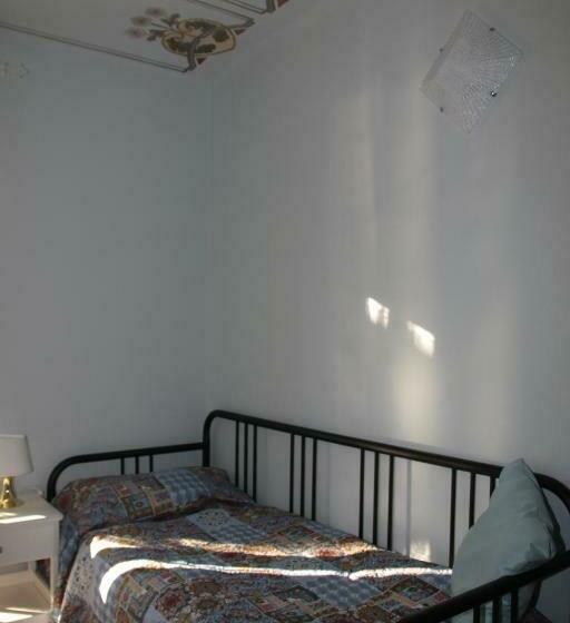 标准单人间, El Doorado