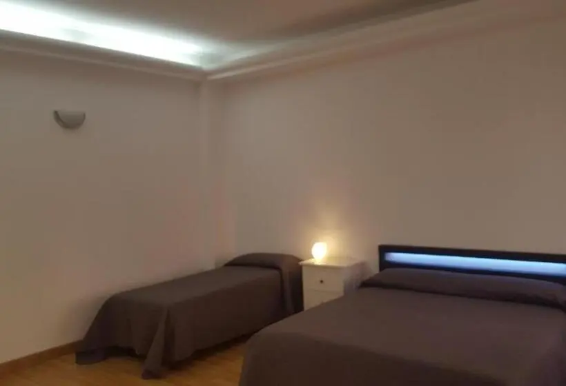 スタンダード４人部屋, Camere Santa Rita