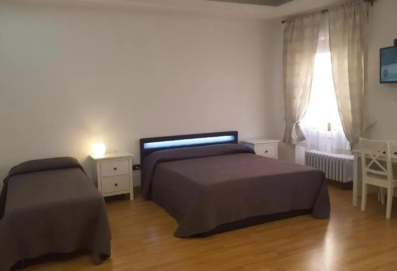 スタンダード４人部屋, Camere Santa Rita
