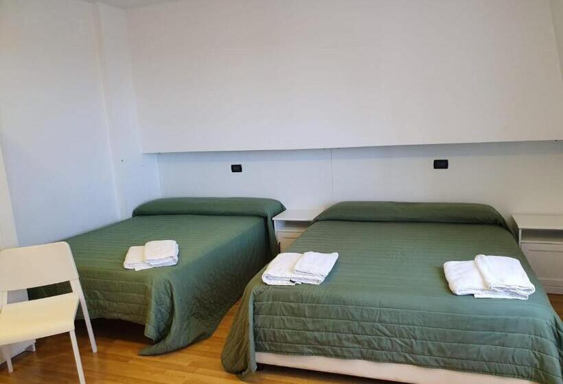 标准三人间, Camere Santa Rita