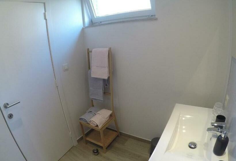 Номер Deluxe, Le Lendemain