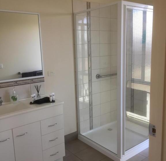 חדר משפחתי נוף להרים, Yeoy S Cabin