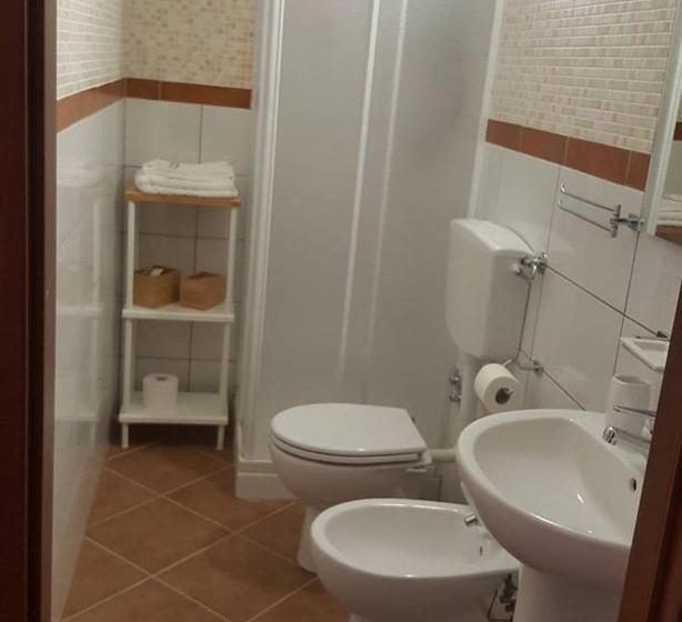 غرفة قياسية, Dino S B&b