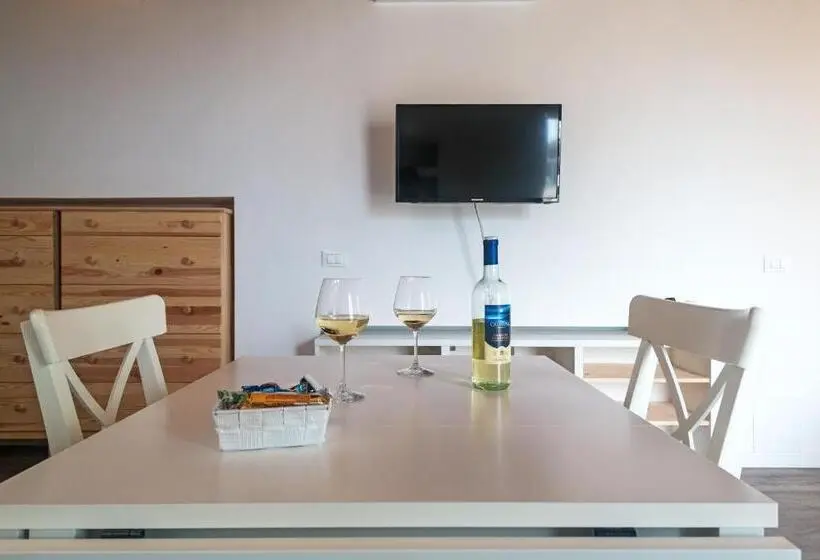 オーシャンビュージュニアスイート, Locanda Su Recreu