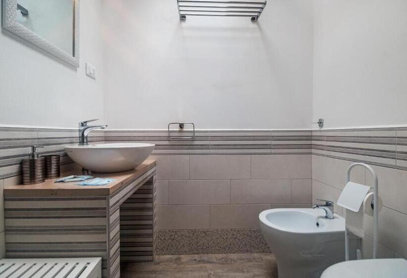 جناح جونيور مطلّ علي البحر, Locanda Su Recreu