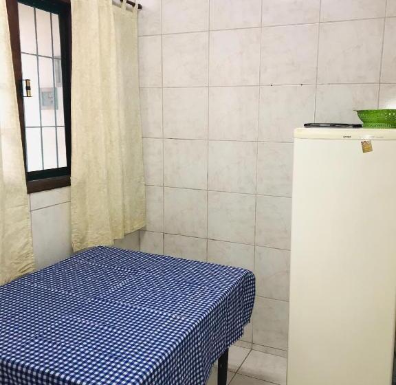 חדר אקונומי לארבעה, Pousada Villa Garcia   Residencial