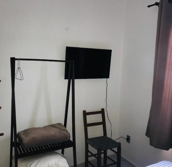 חדר אקונומי לארבעה, Pousada Villa Garcia   Residencial