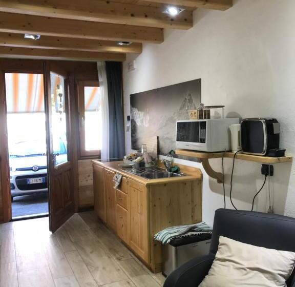 غرفة كومفورت ثلاثية, B&b Balançon Mountain Lodge