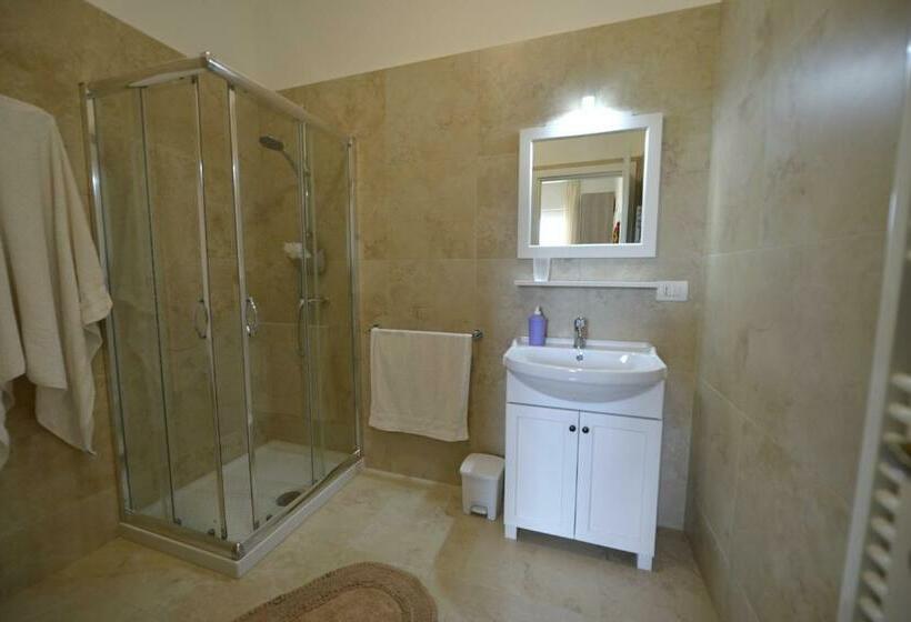 غرفة قياسية فردية, B&b Dei Ciclopi