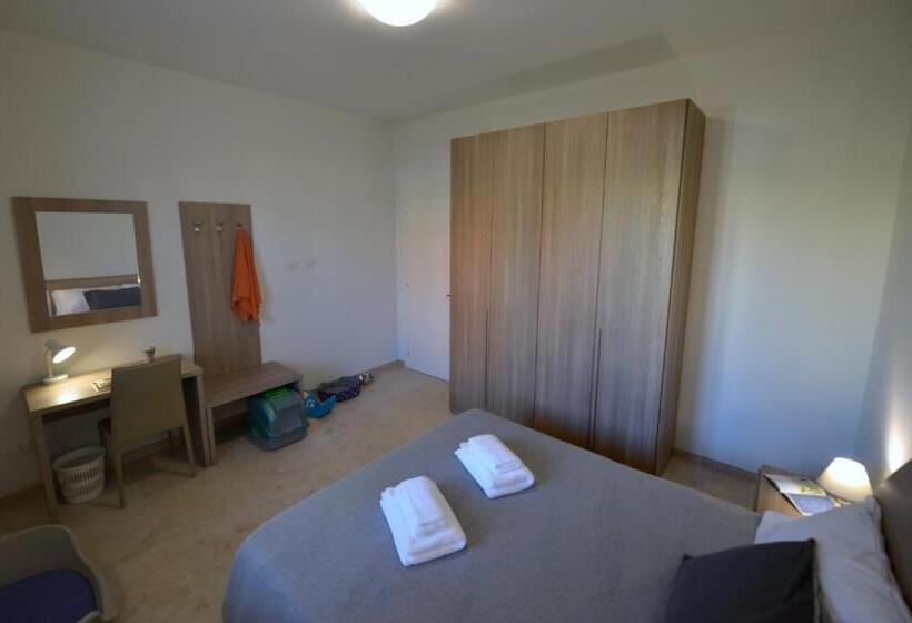 Standard room with outdoor bath, B&b Dei Ciclopi