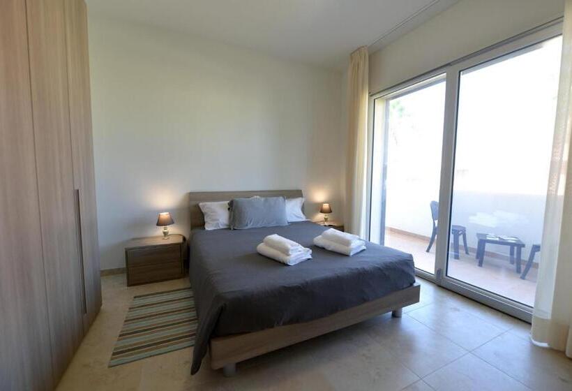 غرفة قياسية مزوَّدة بشُرفة, B&b Dei Ciclopi