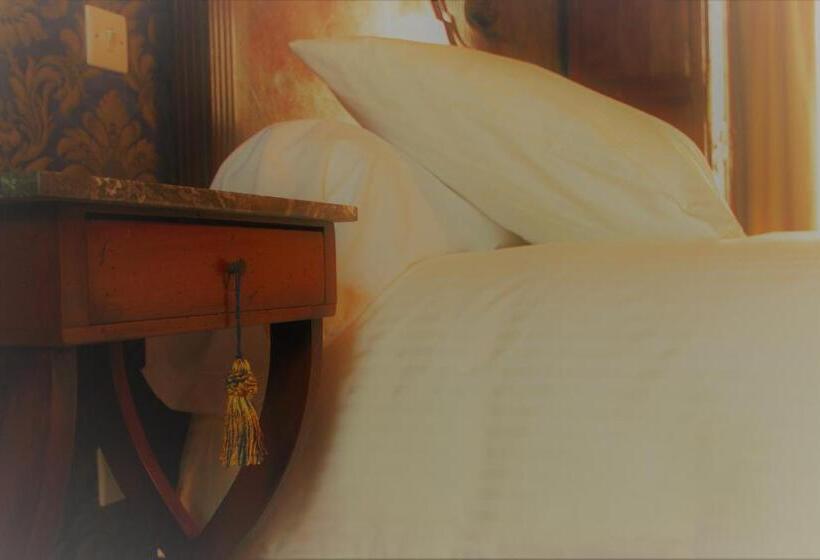 جناح, Angoville44