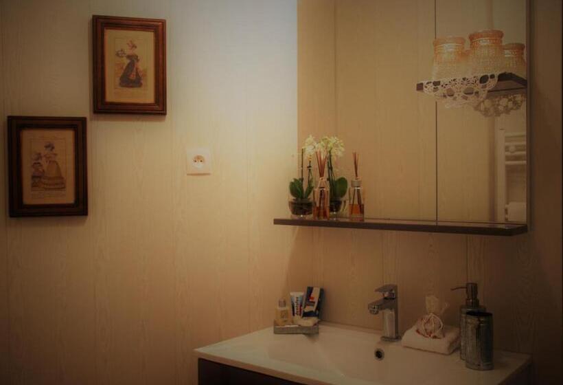 جناح ذو إطلالة, Angoville44