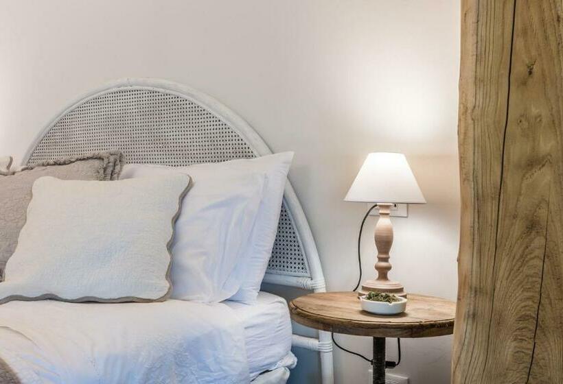 اتاق لوکس, Agriturismo I Giardini Di Ararat