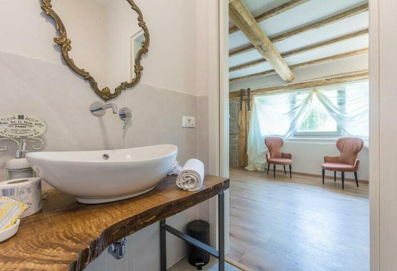 اتاق لوکس, Agriturismo I Giardini Di Ararat