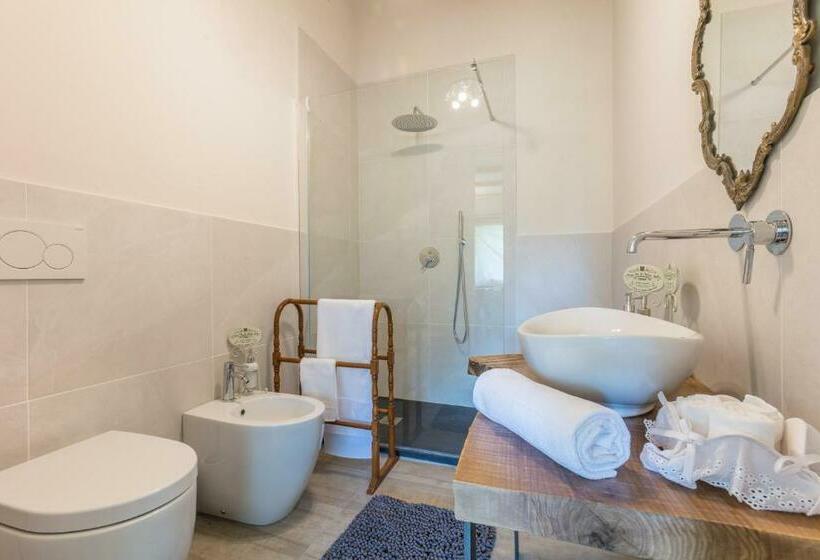 اتاق لوکس, Agriturismo I Giardini Di Ararat