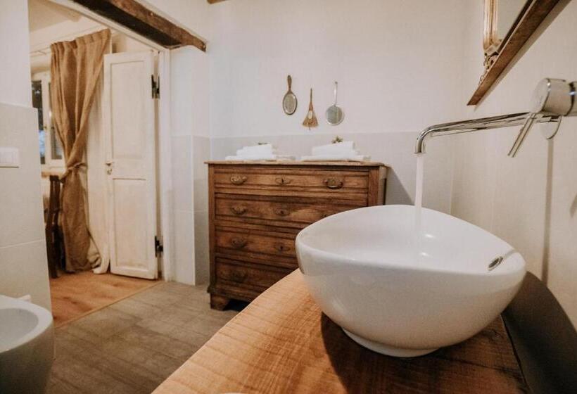 اتاق لوکس, Agriturismo I Giardini Di Ararat