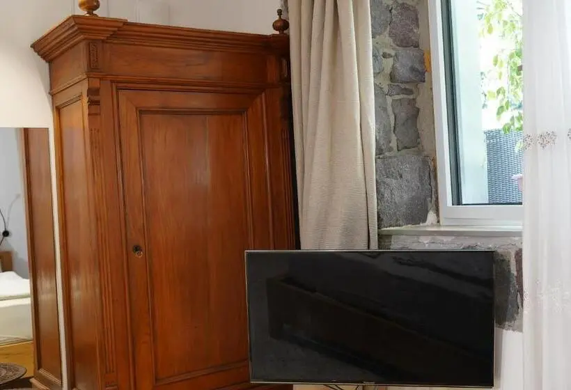 Standard room with outdoor bath, Gardar Studio Fox
