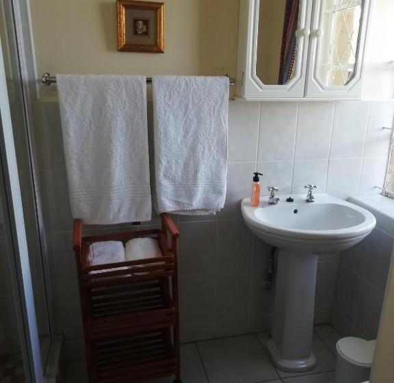 غرفة قياسية ثلاثية, Wegkomkans B&b