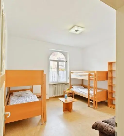 Standard Yhden Hengen Huone, Jugendhaus St. Kilian
