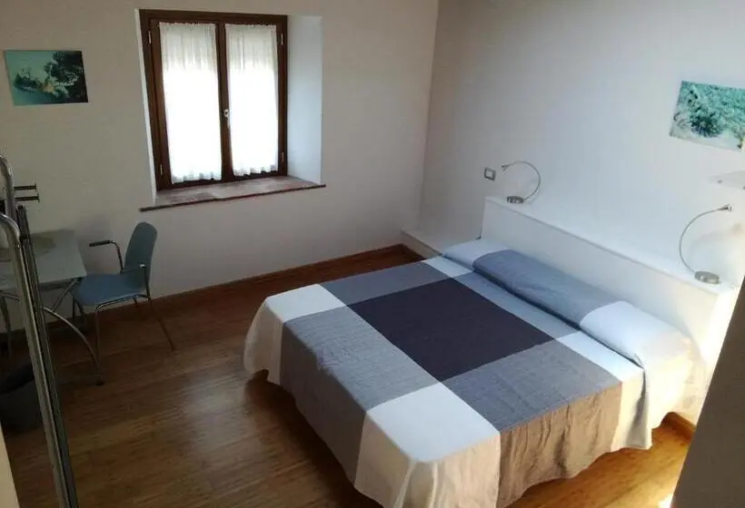 Standard room with outdoor bath, B & B Via Di Mezzo