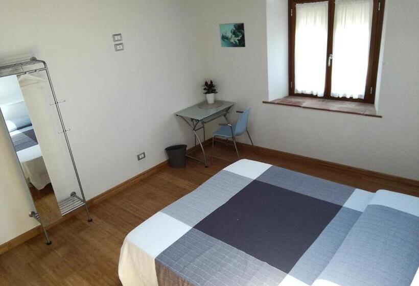 Standard room with outdoor bath, B & B Via Di Mezzo