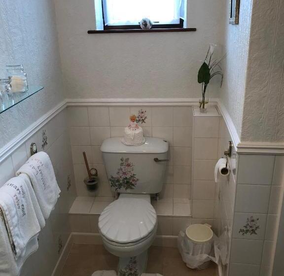 ジュニアスイート, Erw Lon Farm