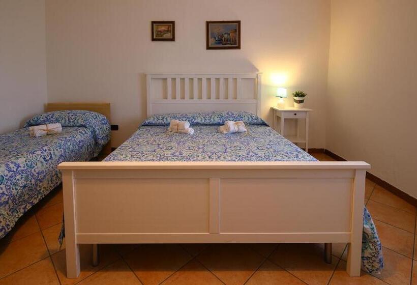 Standard Neljän Hengen Huone, Ingarda Rooms