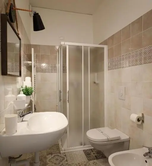 キングサイズベッドのデラックスルーム, Ingarda Rooms