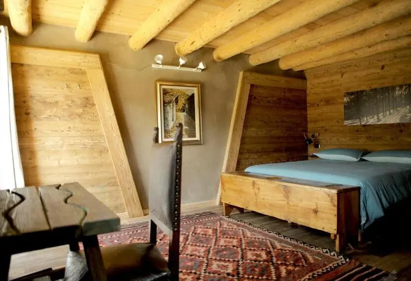 سوییت خانوادگی, La Casa Di Paglia B&b
