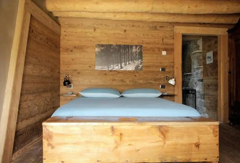 سوییت خانوادگی, La Casa Di Paglia B&b