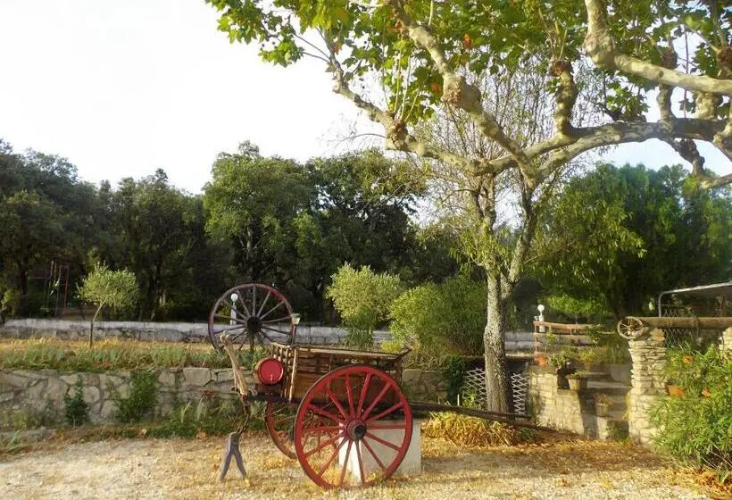 テラス付きスタンダードルーム, Auberge Des Garrigues