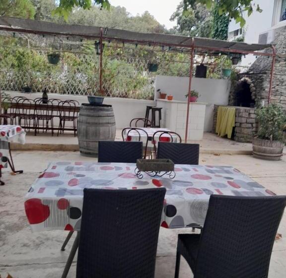テラス付きスタンダードルーム, Auberge Des Garrigues
