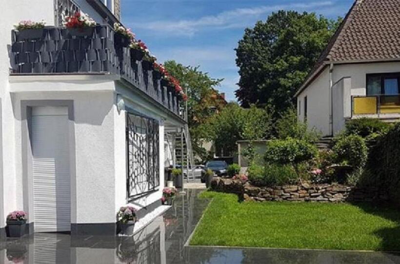 标准单人间共用浴室, Gästehaus Am Hattinger Rathaus