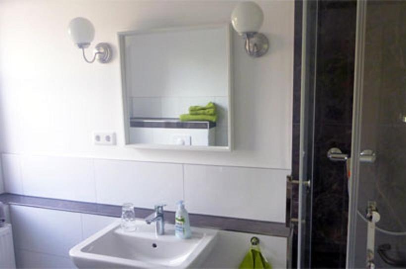 标准间带阳台, Gästehaus Am Hattinger Rathaus