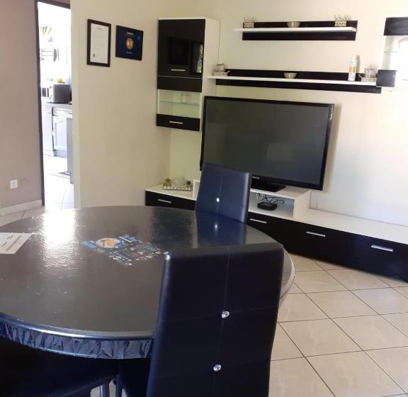 فيلا غرفة نوم واحدة مع مسبح, Villa Jasmin