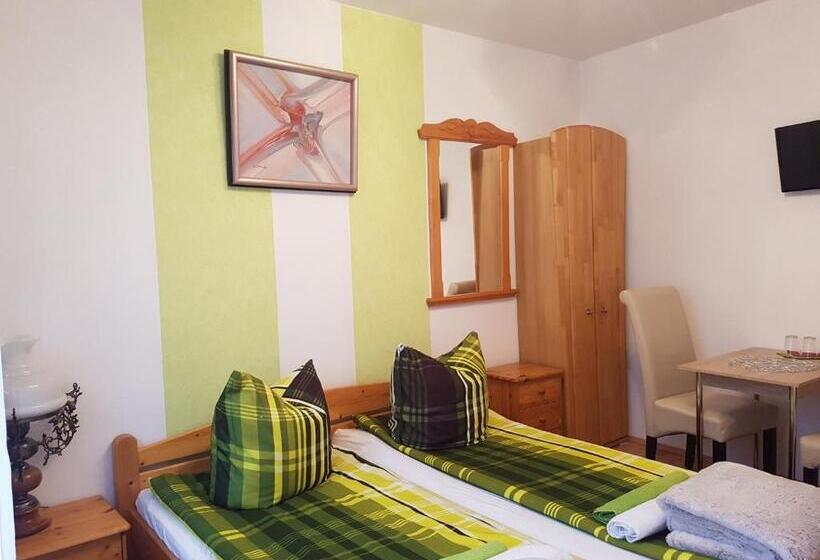 Quarto Estandar, Zur Traube