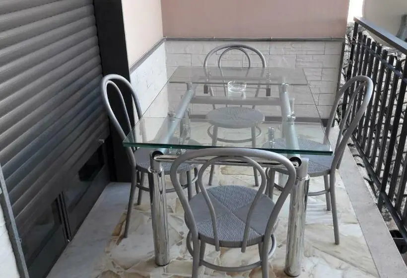 Standard Neljän Hengen Huone, La Suite Del Vulcano