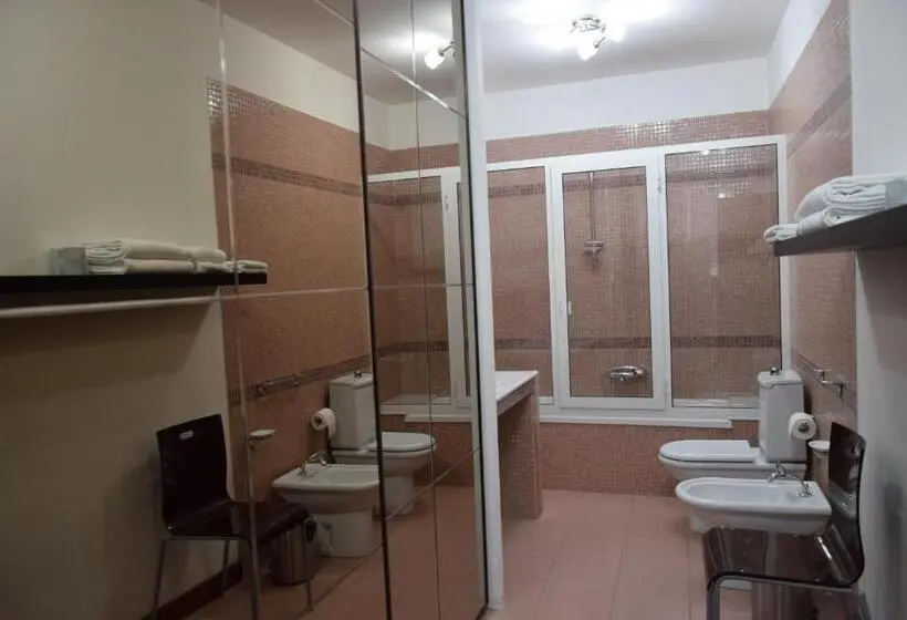 Standard Kolmen Hengen Huone, La Suite Del Vulcano